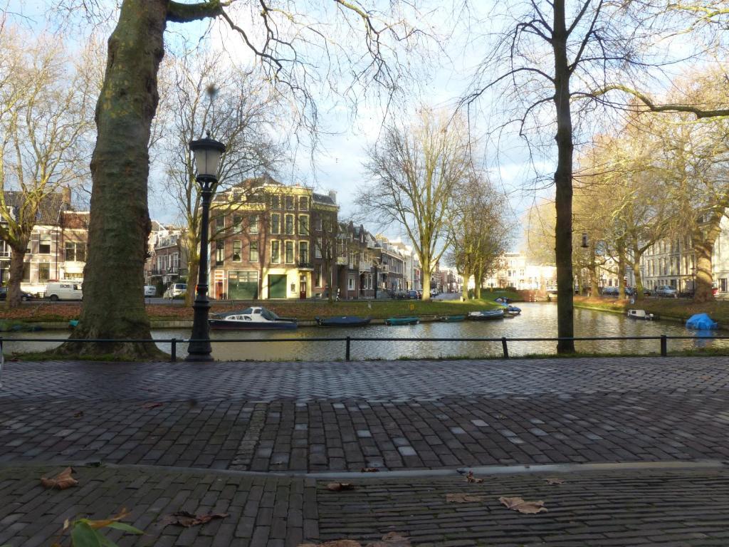 Bed&Breakfast aan de Singel van Utrecht Buitenkant foto